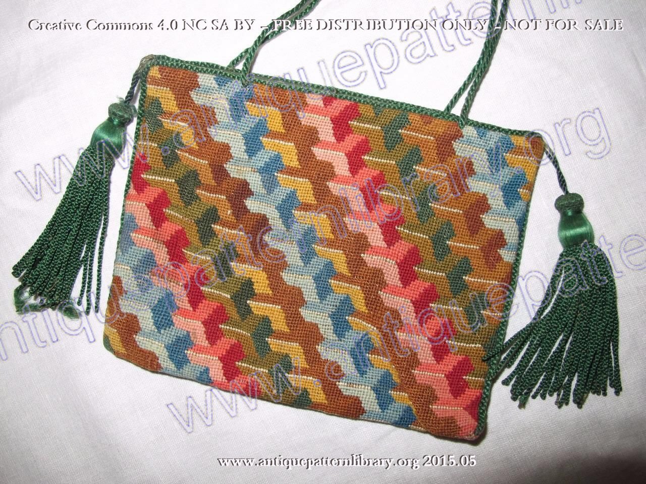 F-RT001 Purse embroidered in Berlin woolwork